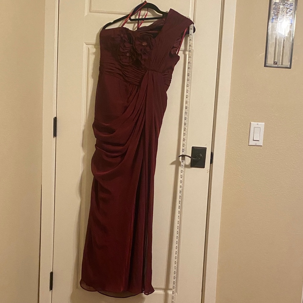 Adrianna Papell One-Shoulder Burgundy Wine Evening Gown